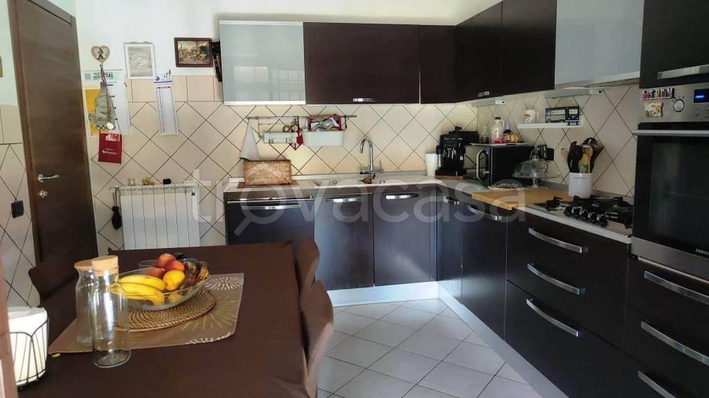 appartamento in vendita a Guidonia Montecelio in zona Villanova