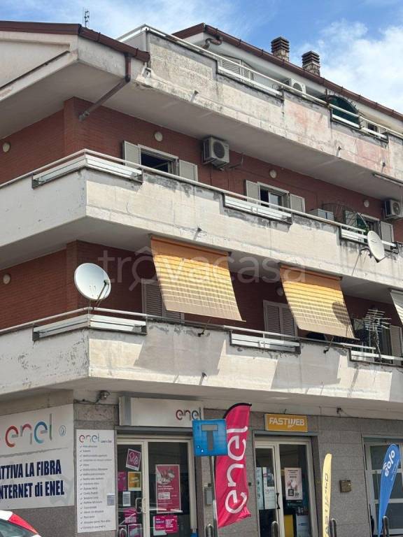 appartamento in vendita a Guidonia Montecelio in zona Villalba