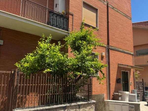 appartamento in vendita a Guidonia Montecelio in zona La Botte