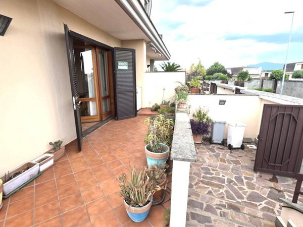 casa indipendente in vendita a Guidonia Montecelio in zona Colleverde