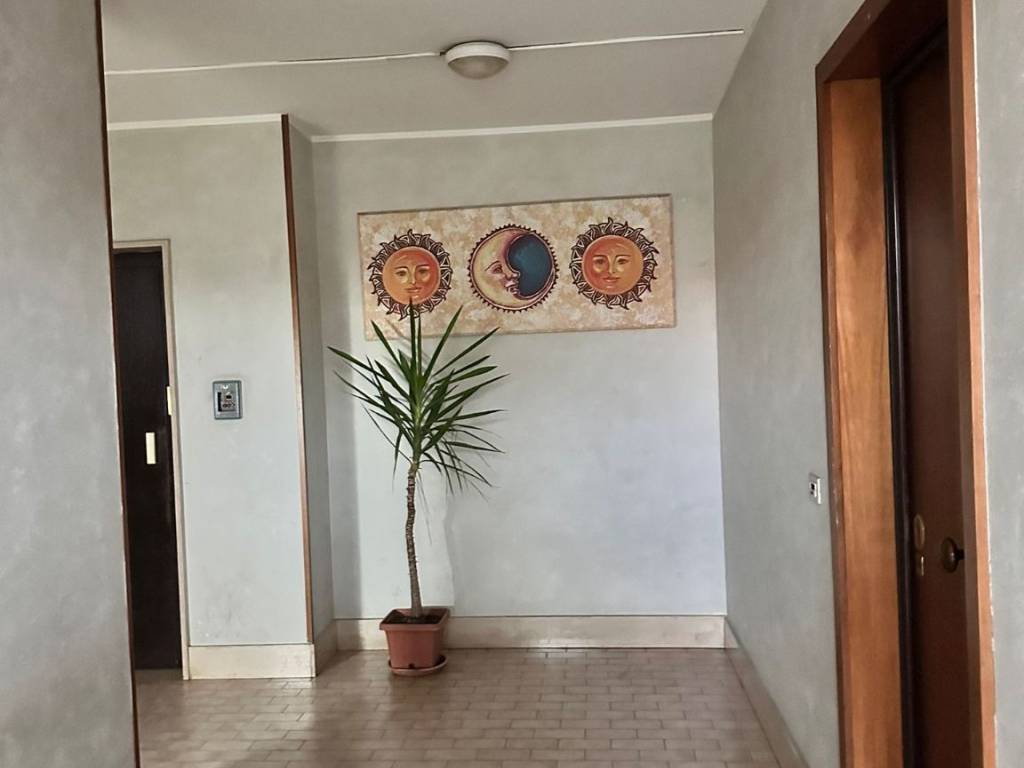 appartamento in vendita a Guidonia Montecelio in zona Colle Fiorito