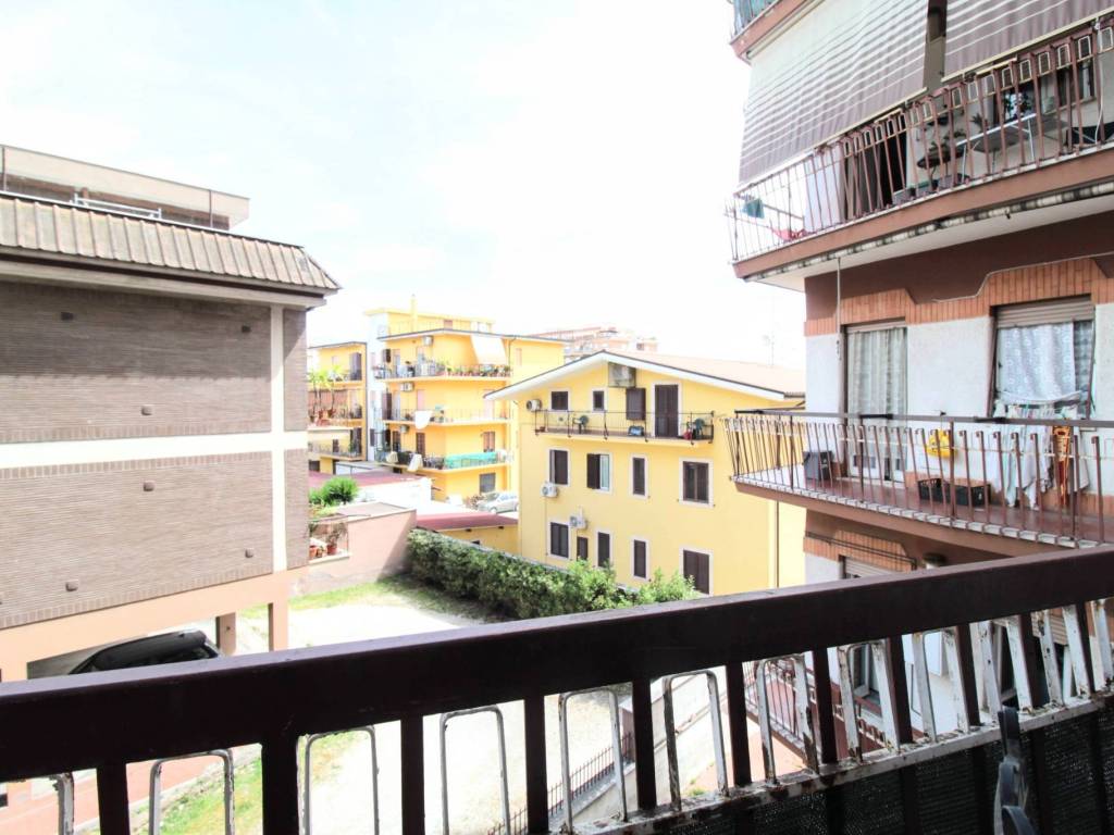 appartamento in vendita a Guidonia Montecelio in zona Setteville