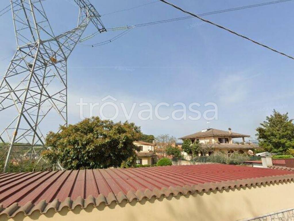 casa indipendente in vendita a Guidonia Montecelio in zona Marco Simone