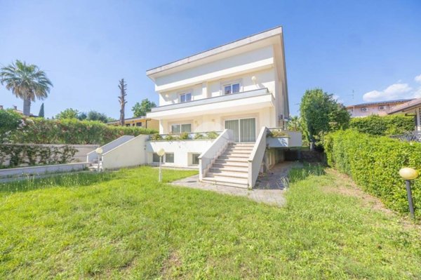 casa indipendente in vendita a Guidonia Montecelio