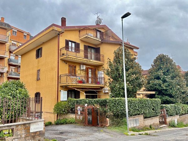 appartamento in vendita a Guidonia Montecelio in zona Guidonia