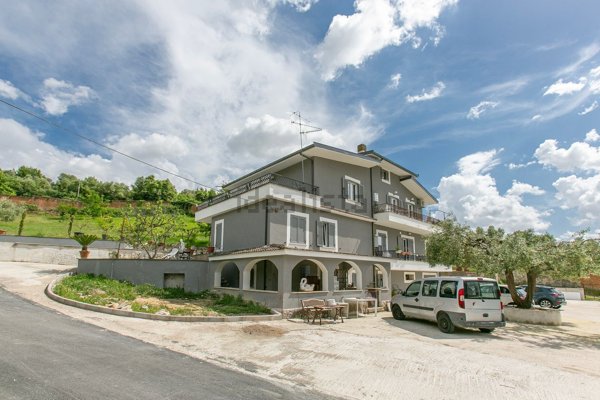casa indipendente in vendita a Guidonia Montecelio