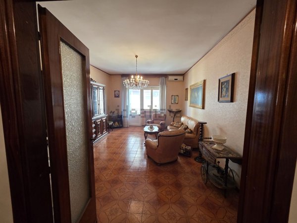 appartamento in vendita a Guidonia Montecelio in zona Guidonia