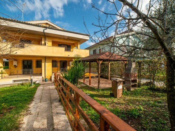 casa indipendente in vendita a Guidonia Montecelio
