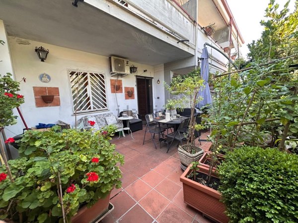 esavano in vendita a Guidonia Montecelio