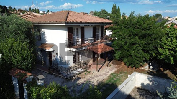 casa indipendente in vendita a Guidonia Montecelio