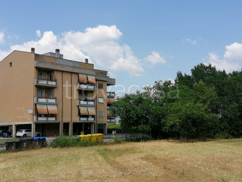 appartamento in vendita a Guidonia Montecelio in zona La Botte