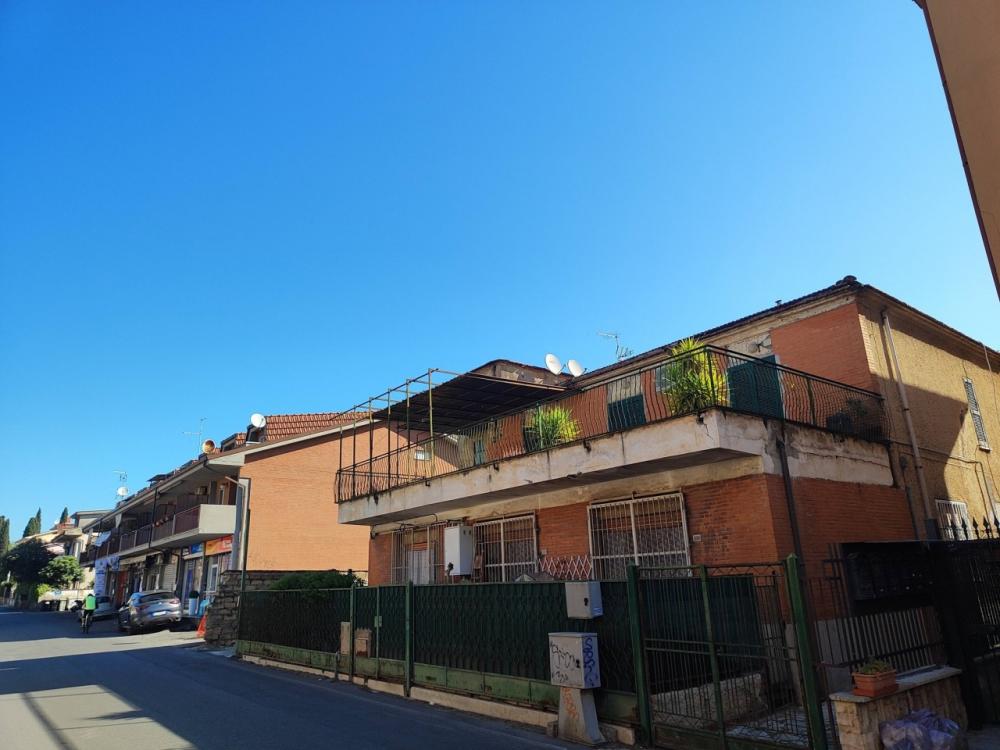 appartamento in vendita a Guidonia Montecelio in zona La Botte