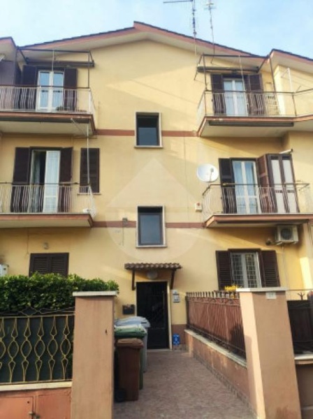 appartamento in vendita a Guidonia Montecelio in zona La Botte