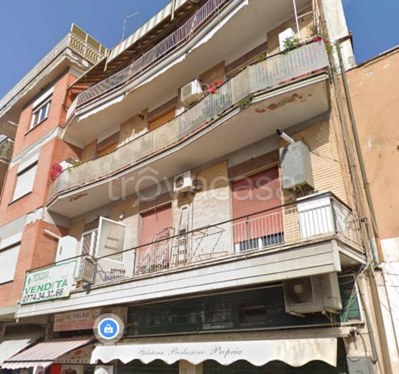appartamento in vendita a Guidonia Montecelio in zona La Botte