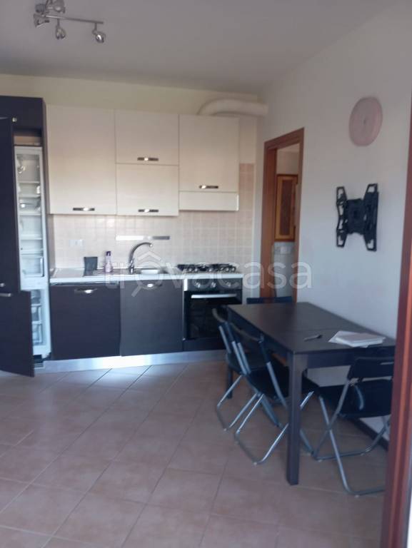 appartamento in vendita a Guidonia Montecelio in zona Colle Fiorito