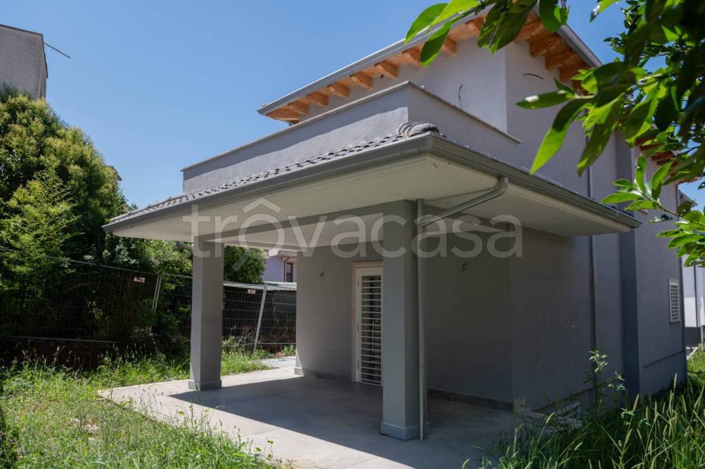 casa indipendente in vendita a Guidonia Montecelio