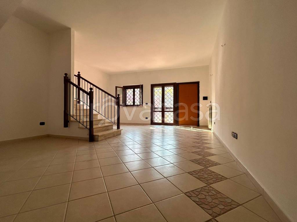 casa indipendente in vendita a Guidonia Montecelio in zona Pichini