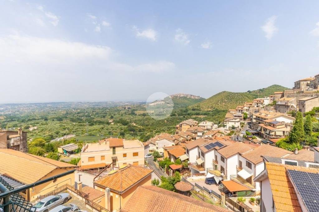 appartamento in vendita a Guidonia Montecelio in zona Montecelio