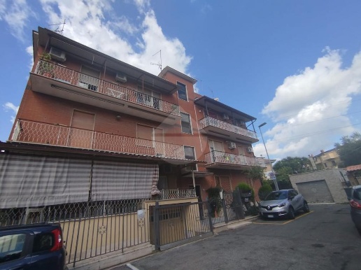 appartamento in vendita a Guidonia Montecelio in zona La Botte