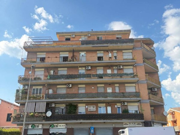 appartamento in vendita a Guidonia Montecelio in zona La Botte