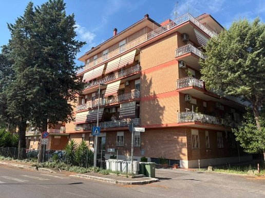 appartamento in vendita a Guidonia Montecelio in zona Guidonia