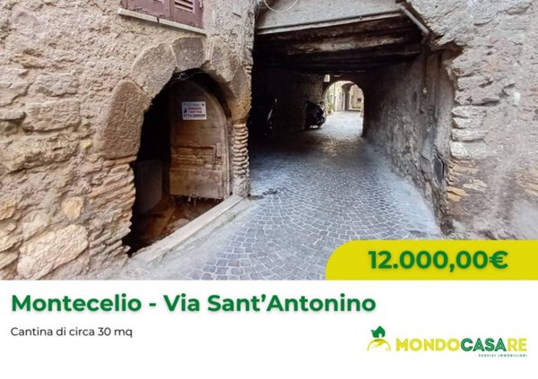 locale commerciale in vendita a Guidonia Montecelio in zona Montecelio