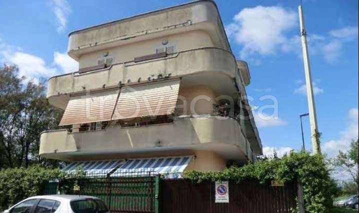 appartamento in vendita a Guidonia Montecelio in zona La Botte