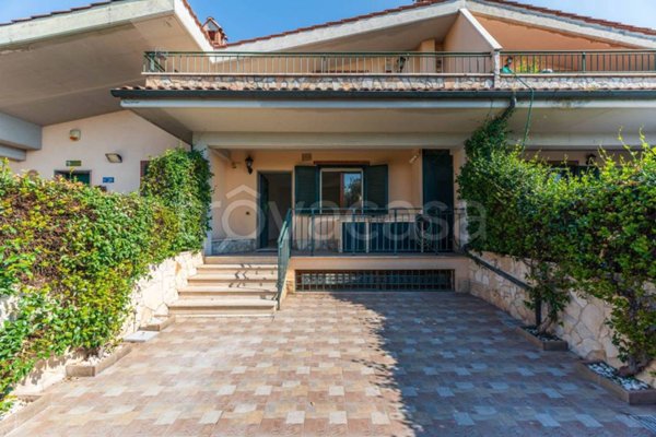 casa indipendente in vendita a Guidonia Montecelio in zona Marco Simone