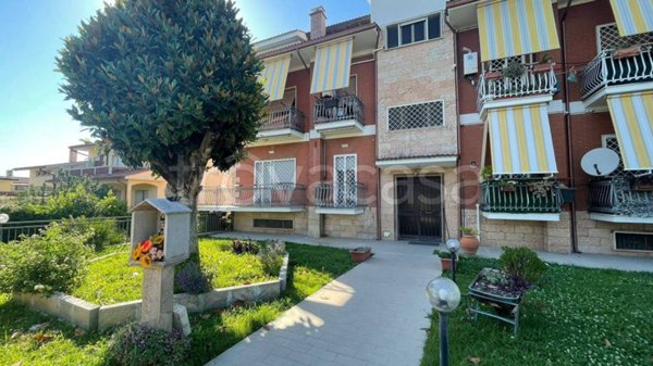 appartamento in vendita a Guidonia Montecelio in zona Setteville