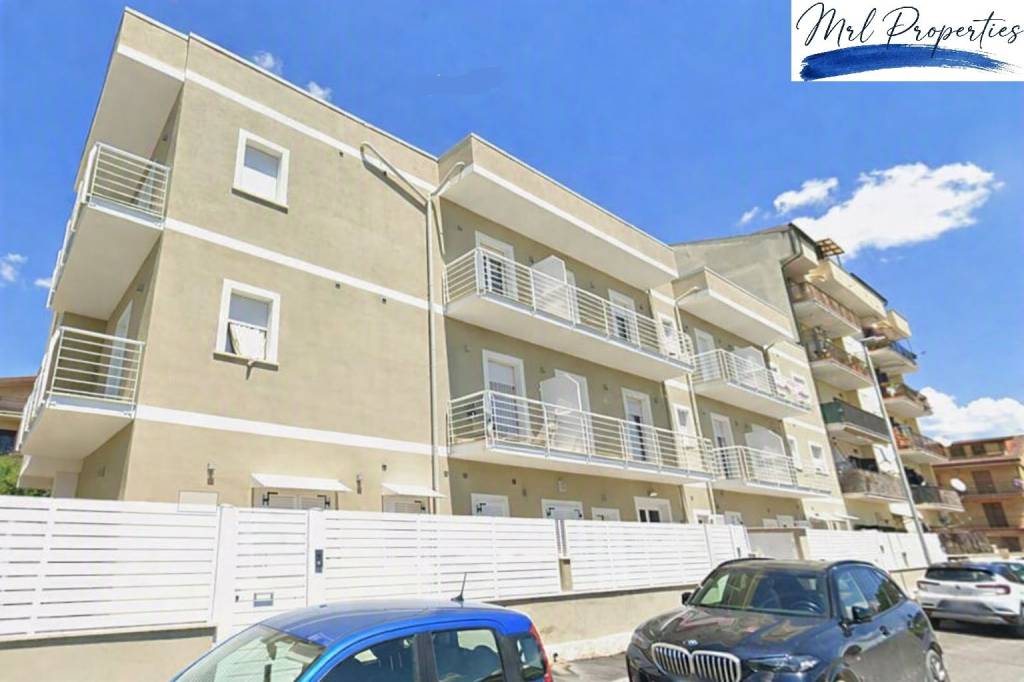 appartamento in vendita a Guidonia Montecelio in zona La Botte