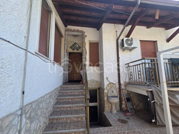 appartamento in vendita a Guidonia Montecelio in zona Villalba