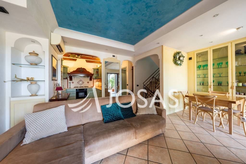 casa indipendente in vendita a Guidonia Montecelio in zona Marco Simone