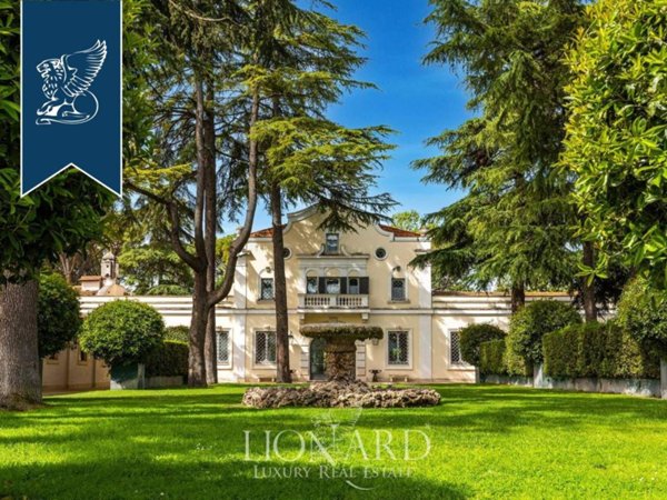 casa indipendente in vendita a Guidonia Montecelio in zona Montecelio