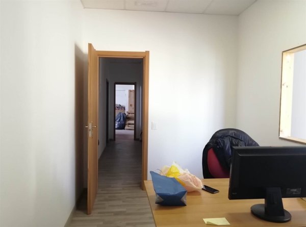locale commerciale in vendita a Guidonia Montecelio in zona Colleverde