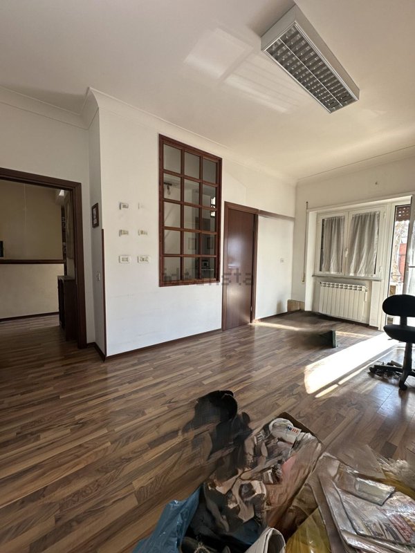 appartamento in vendita a Guidonia Montecelio in zona Guidonia