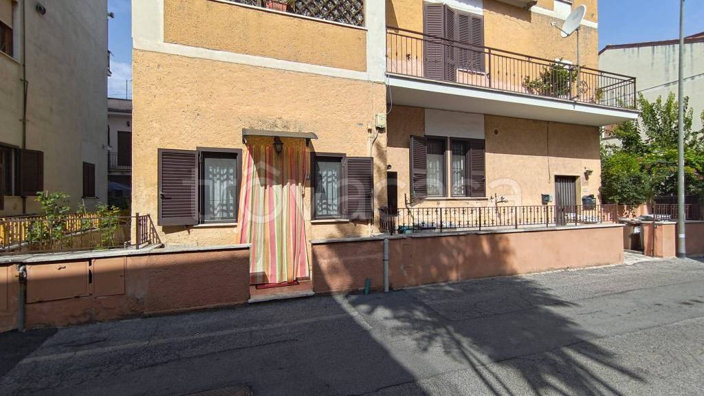 appartamento in vendita a Guidonia Montecelio in zona La Botte