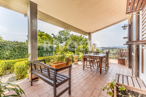 casa indipendente in vendita a Guidonia Montecelio