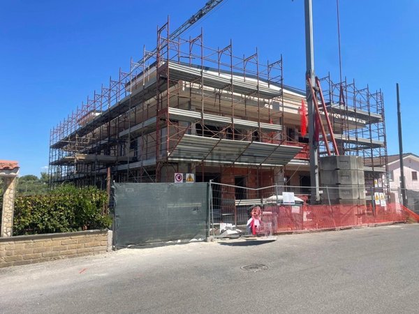 appartamento in vendita a Guidonia Montecelio in zona Marco Simone