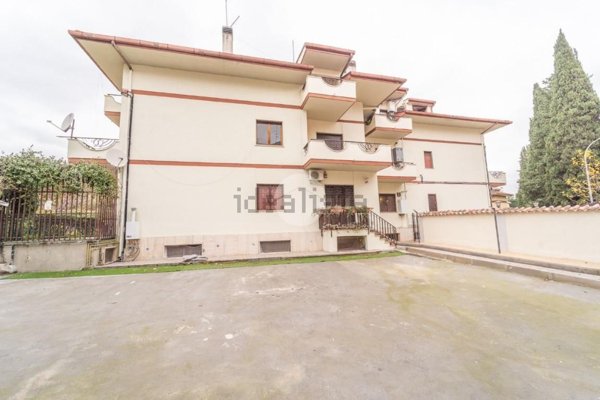 appartamento in vendita a Guidonia Montecelio in zona Colleverde
