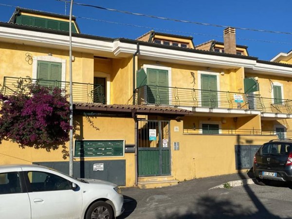 appartamento in vendita a Guidonia Montecelio in zona Pichini