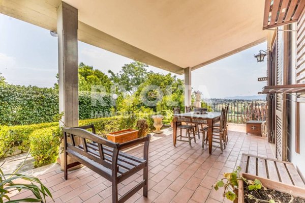 casa indipendente in vendita a Guidonia Montecelio