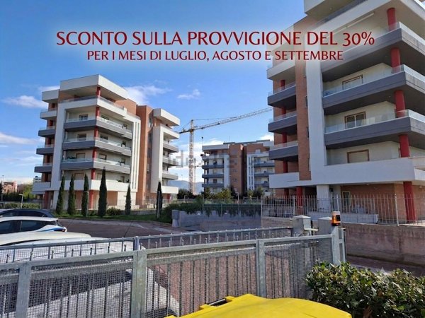 appartamento in vendita a Guidonia Montecelio in zona Guidonia