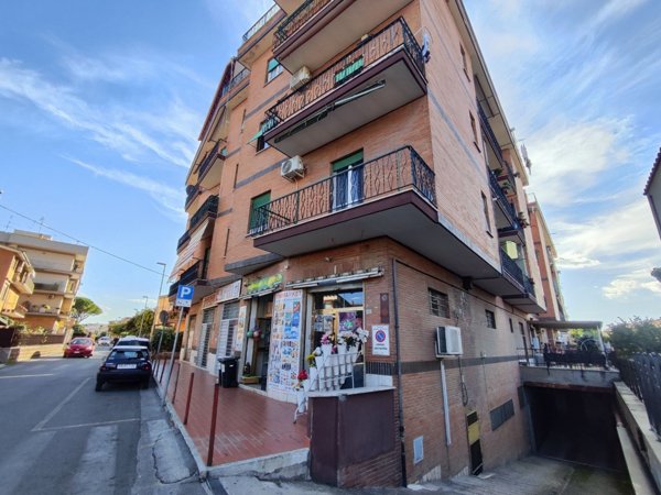 box auto in vendita a Guidonia Montecelio