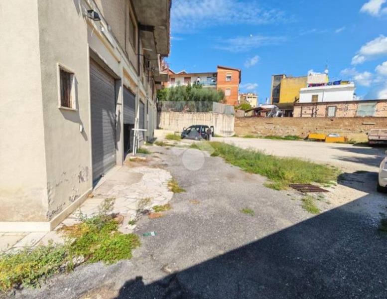 box auto in vendita a Guidonia Montecelio in zona Guidonia