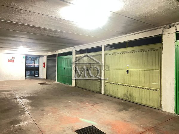 box auto in vendita a Guidonia Montecelio in zona La Botte