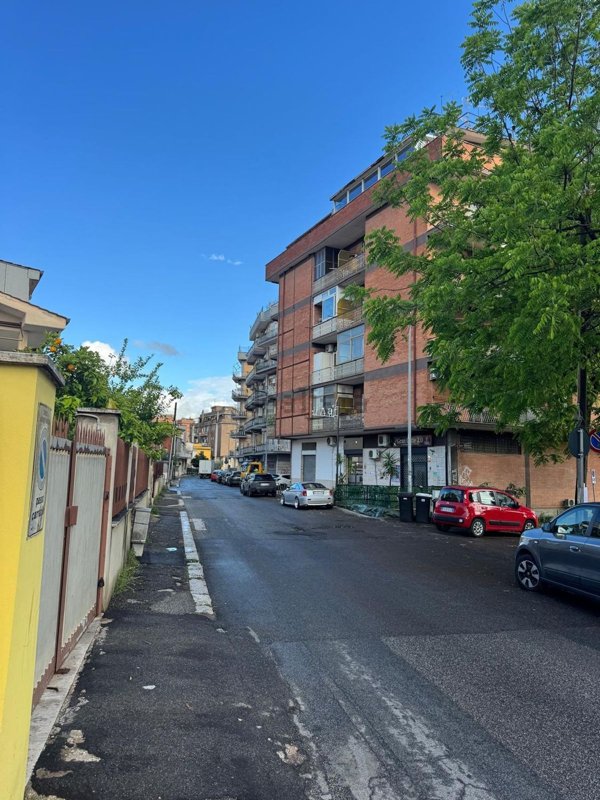box auto in vendita a Guidonia Montecelio in zona La Botte