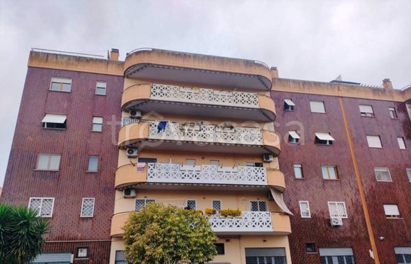 box auto in vendita a Guidonia Montecelio in zona Guidonia