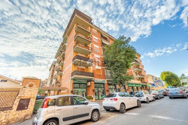 appartamento in vendita a Guidonia Montecelio in zona Setteville