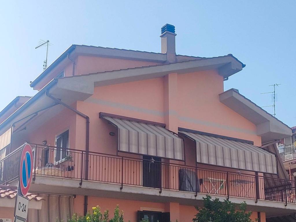 appartamento in vendita a Guidonia Montecelio in zona La Botte
