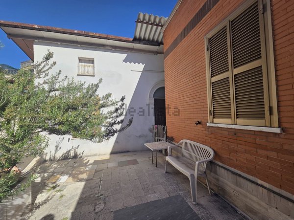 casa indipendente in vendita a Guidonia Montecelio in zona La Botte